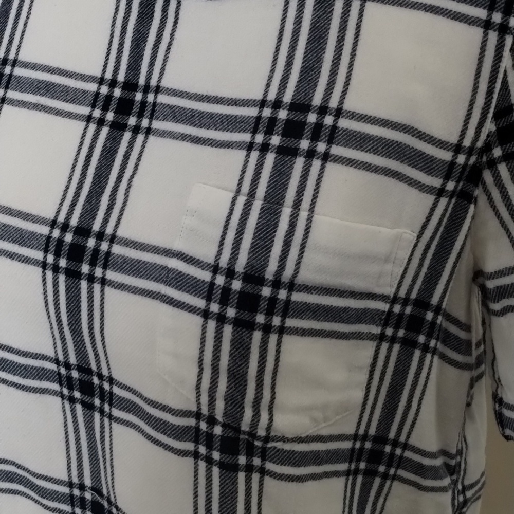 Madewell women's small button back blue/white plaid flannel feel material top - Picture 3 of 13